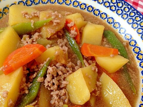 カレー風味の肉じゃが風☆